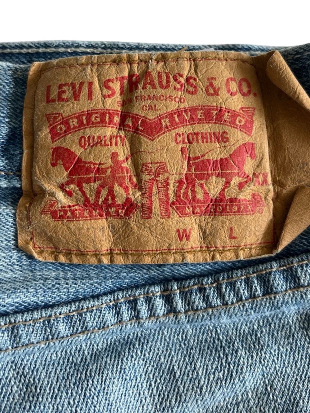 Levis 501XX Jeans Mens 34x36 Blue Denim Original Classic Straight Button Fly - Picture 5 of 9